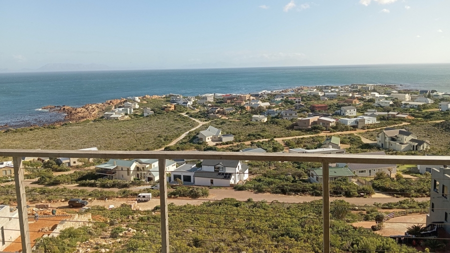 4 Bedroom Property for Sale in Rooi Els Western Cape